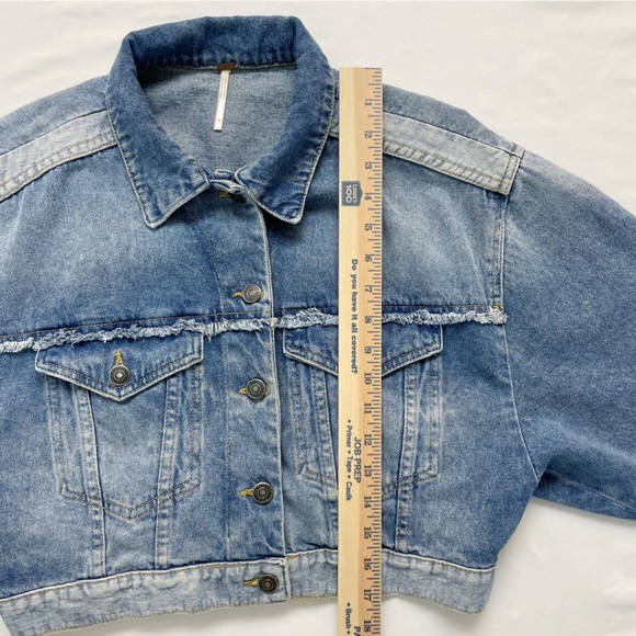 FREE PEOPLE Bedford Denim Crop Jacket Size XS Jean Cropped Boxy Dolman Batwing - Picture 8 of 14